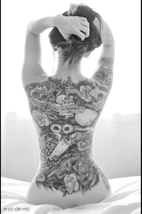 Tattoos For Women 80 Cute And Amazing Back Tattoos For Women Gravetics