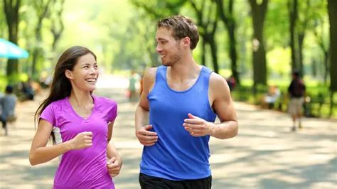 10 Manfaat Olahraga Bersama Pasangan Tingkatkan Kebahagiaan Dan