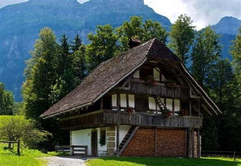 resultat de recherche dimages pour maison suisse chalet swiss chalet exterior cabin exterior