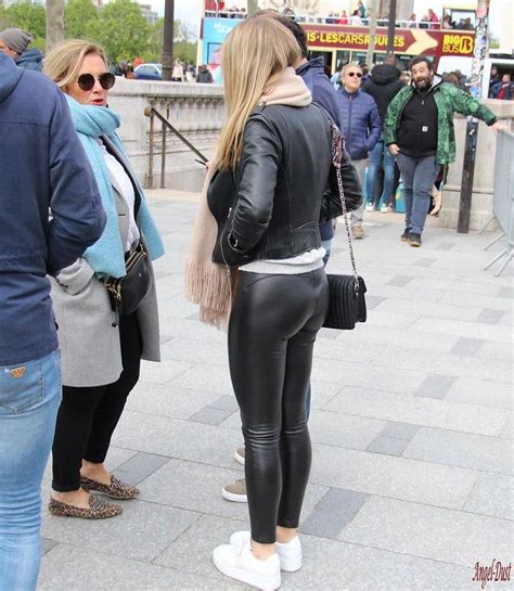 It S Leather Time Blonde Beauty In Leather Leggings