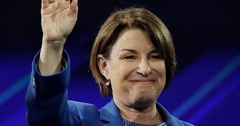 amy klobuchar drops out of us presidential race huffpost uk