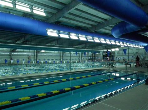 berkeley aquatic club holds  swim practice   facility
