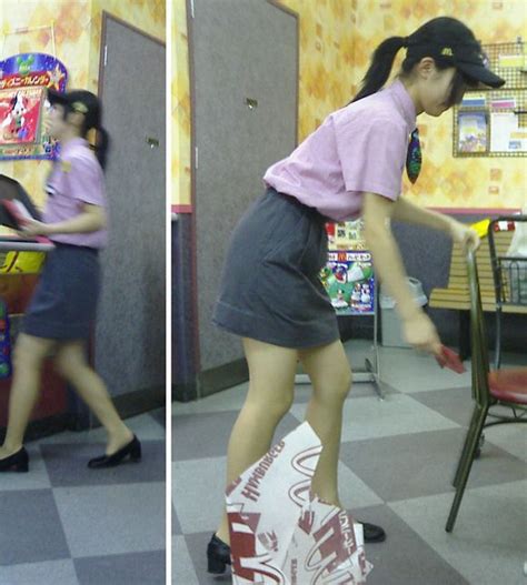 ファミレスやマクドナルド店員の逆さ撮り盗撮エロ画像2枚目 tight skirt fashion pencil skirt