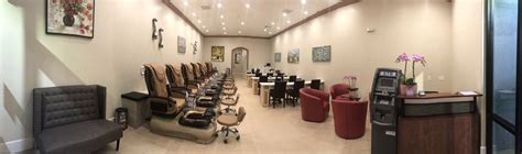 diva nails spa wax center closed    reviews