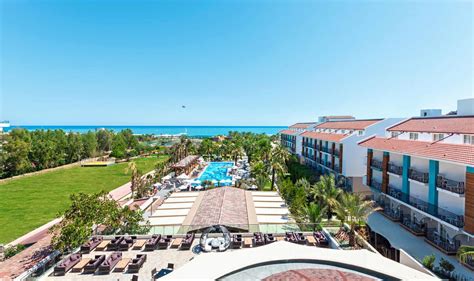 belek beach resort hotel  der tuerkei cluburlaubde