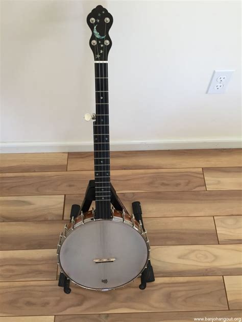 sold beautiful  cedar mountain banjo model   lo gordon  ups shipping banjo hangout