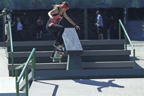 watch this brazilian girl put amateur skaters to shame with her amazing