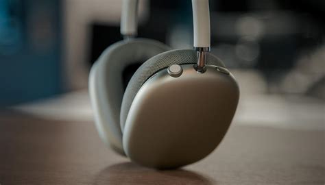 Review Apples New Headphones Are Truly Incredible But Will Likely