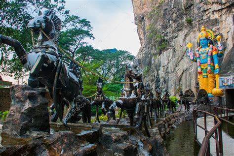 batu hoehlen ramayana hoehle kuala lumpur malaysia stockfoto