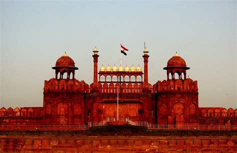 top  interesting facts  red fort  delhi deccan odyssey blog