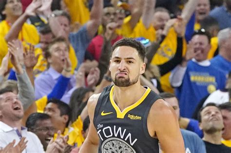 report klay thompson warriors plan  agree  yrm contract