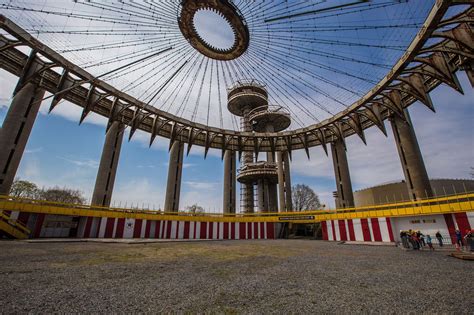 years   yorkers remember   worlds fair curbed ny