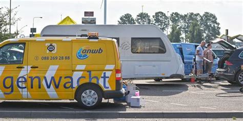 anwb deze zomer tot nu toe  procent minder pechhulp  de grens nu het laatste nieuws