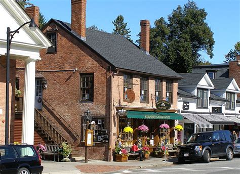 visit concord massachusetts peaceful small town
