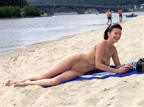 ob4 in gallery naked milf on the beach picture 4 uploaded by sunderlad on