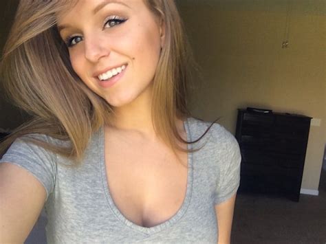 pictures of cute girls taking selfies thechive