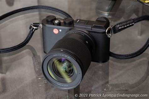 sigma mm  dc dn contemporary lens review finding range