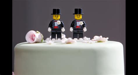 best bakers who make gay wedding cakes in las vegas pace vegas