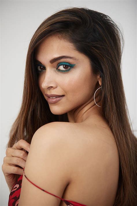 Easily One The Sexiest Looks Of Deepika Padukone Just Look At The Way