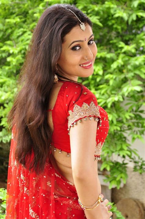 girls are my weakness anu smruthi telugu actress in red hot navel show