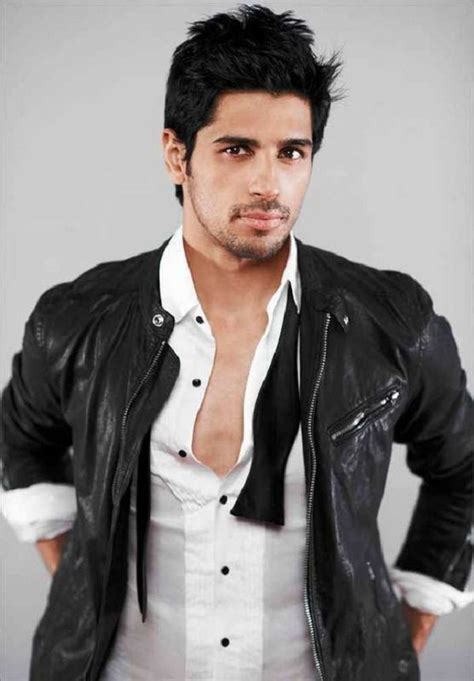 Sidharth Malhotra Tells You How To Charm A Woman On Valentine S Day