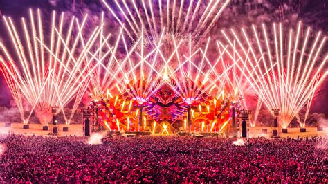 defqons mind blowing closing ritual    festival video gde