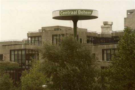 op de rand van verloedering wie redt het oude centraal beheer kantoor indebuurt apeldoorn