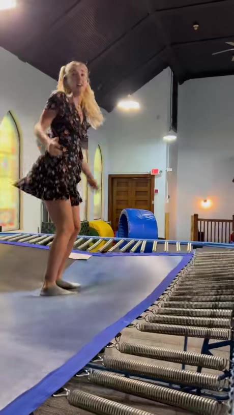 dumpert trampoline uitproberen  de kerk