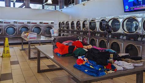 starting  laundromat franchise essential tips