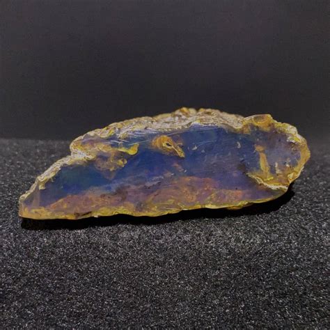dominican blue amber  oz rough specimen amber international