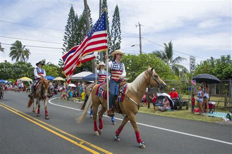 kailua   july parade july