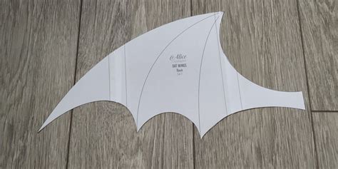 foam bat wings tutorial  pattern alice  cosplayland flying