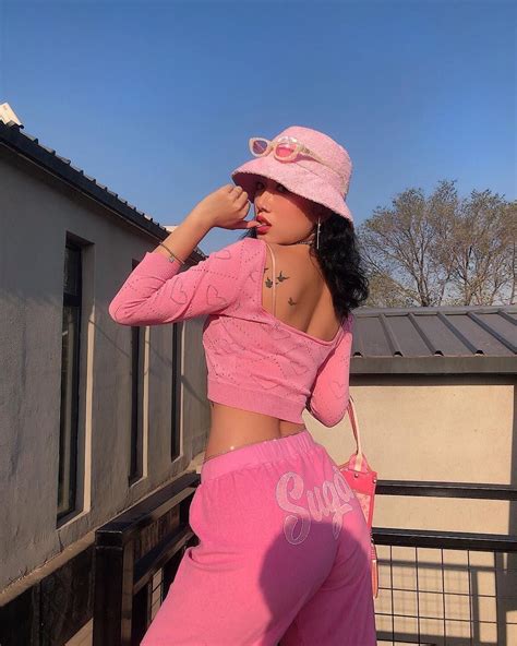 pink aesthetic  lucir como una barbie badass es la moda