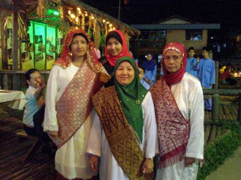 malay kampung kampung boyan kuching visit sarawak
