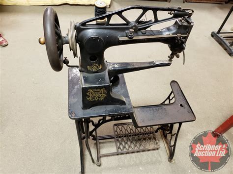 singer treadle hand crank leather sewing machine model  cast wbase     pic