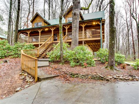 charming peaceful log cabin  smoky mountains tennessee
