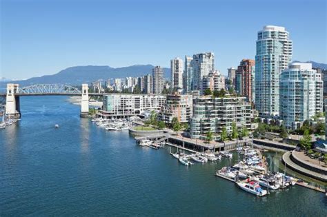 surrey tourism harbor hotel downtown vancouver stay  night
