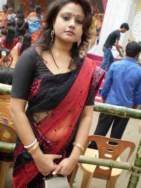 sexy aunty in saree people east indian pinterest