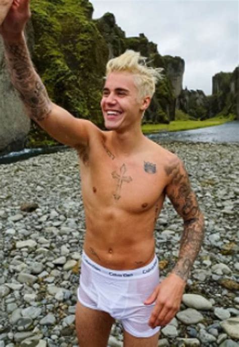 Bette Midler Has Branded Justin Bieber S Dad The Biggest Dick Of All