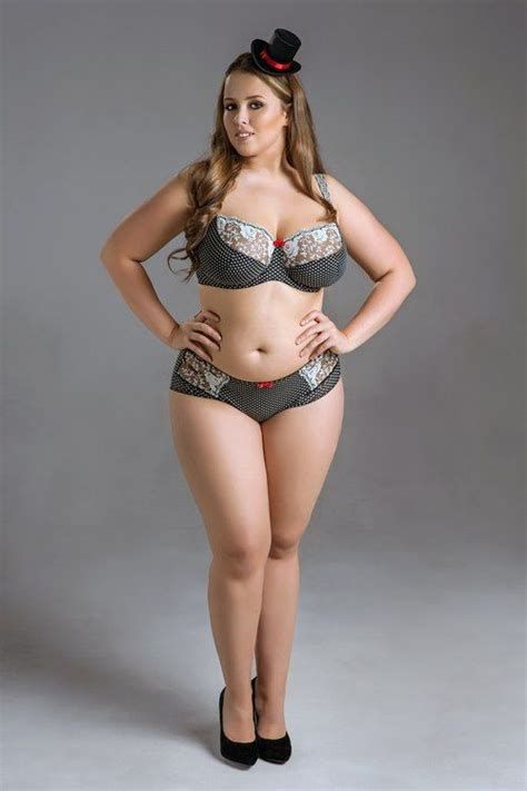 Russian Plus Size Curvy Model Viktoria Manas Plus Size