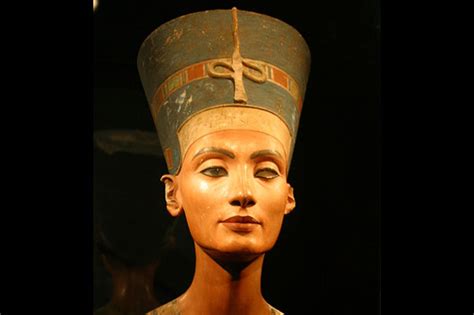Nefertiti As Sensual Goddess Harvard Gazette