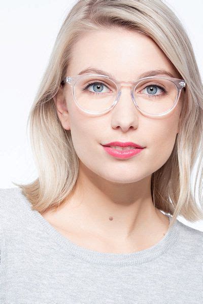 Eyewear Trends For Women 2021