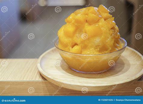 Mango Kakigori Bingsu Japanese Shaved Ice Dessert Flavor Stuffed