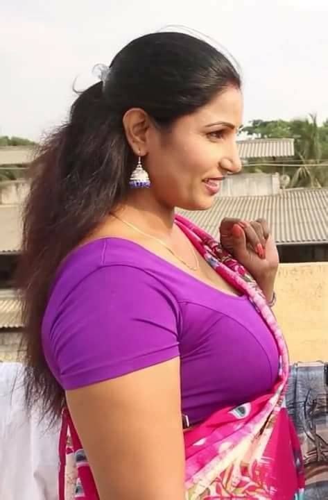 pin by tushar on image in 2019 indian aunty aunty desi hot indian blouse
