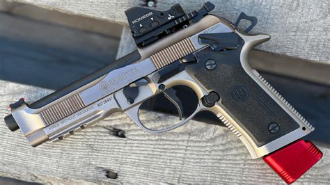 review beretta  performance carry optic pistol  nra shooting