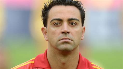 spanish midfielder xavi hernandez quits international football
