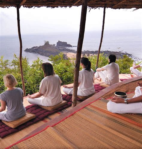 ways mindfulness retreats  benefit  physical fitness yoga retreat  yoga retreats