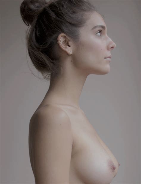 caitlin stasey boobs naked body parts of celebrities