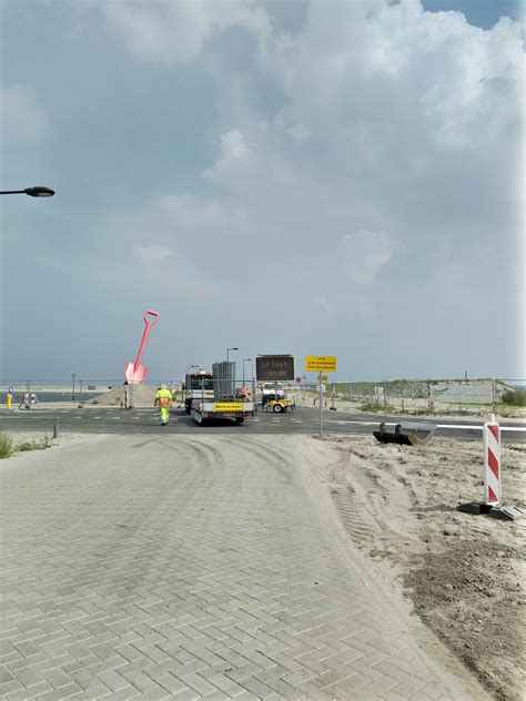 levensgevaarlijk strand amsterdam ijburg na een dag heropend met update www