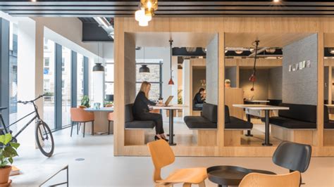 6 keuntungan bekerja di coworking space gapura office